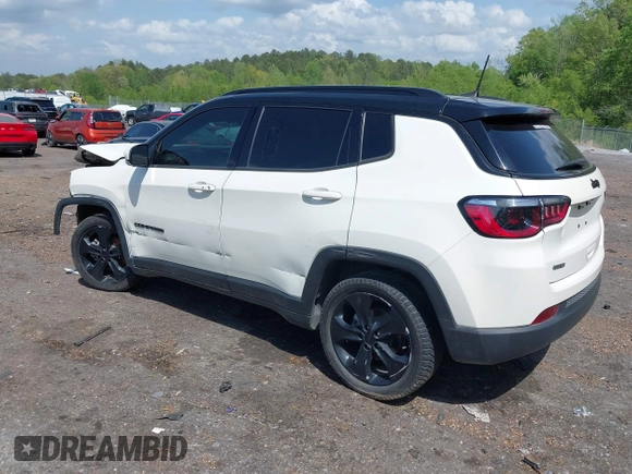 2021 Jeep Compass Altitude with VIN 3C4NJCBB8MT531586, listed as a IAAI auction lot 41941336 with 61,476 mi miles. Bid and sale history available at carsss.com. Image 3.