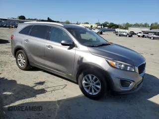 2018 Kia Sorento LX V6 with VIN 5XYPGDA59JG339881, listed as a Copart auction lot 51872935 with 132,400 mi miles and Clean Title. Bid and sale history available at carsss.com. Image 4.