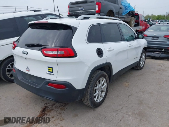 2017 Jeep Cherokee Latitude z VIN 1C4PJLCB4HD218750, wystawiony jako IAAI lot #42104697 z przebiegiem 153 708 mil mil oraz . Historia ofert i sprzedaży dostępna na DreamBid. Obrazek 4.