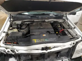 2002 Mercury Mountaineer z VIN 4M2DU86W62ZJ26324, wystawiony jako Copart lot #45649415 z przebiegiem 191 927 mil mil oraz Nie do naprawy. Historia ofert i sprzedaży dostępna na DreamBid. Obrazek 12.