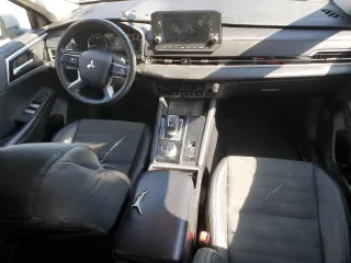 2023 Mitsubishi Outlander SE with VIN JA4J4UA89PZ020302, listed as a Copart auction lot 49296665 with 66,518 mi miles and Salvage Title. Bid and sale history available at carsss.com. Image 8.