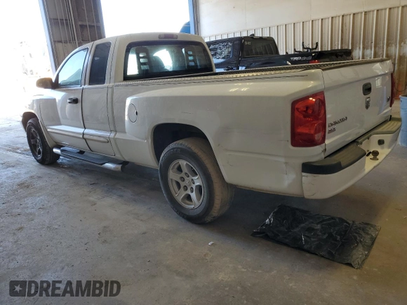 2005 Dodge Dakota SLT with VIN 1D7HE42N35S290529, listed as a Copart auction lot 85281324 with 240,754 mi miles and Clean title. Bid and sale history available at DreamBid. Image 2.
