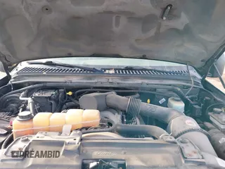 2003 Ford F-250 XL с VIN 1FTNW21S33EC82240, выставлен на аукционе IAAI как лот 40678011 с пробегом 142 865 миль миль и . История ставок и продаж доступна на DreamBid. Изображение 10.