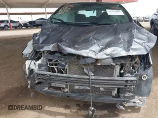 2021 Nissan Versa SV z VIN 3N1CN8EV4ML862408, wystawiony jako IAAI lot #42233052 z przebiegiem 80 435 mil mil oraz . Historia ofert i sprzedaży dostępna na DreamBid. Obrazek 13.