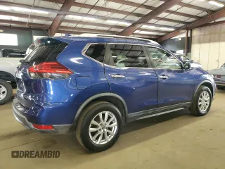 2017 Nissan Rogue SV z VIN KNMAT2MV4HP602321, wystawiony jako Copart lot #60622935 z przebiegiem 92 527 mil mil oraz Czysty tytuł • Clean title. Historia ofert i sprzedaży dostępna na DreamBid. Obrazek 3.