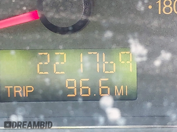 2006 Saturn ION z VIN 1G8AM15F36Z112883, wystawiony jako IAAI lot #42219902 z przebiegiem 221 769 mil mil oraz . Historia ofert i sprzedaży dostępna na DreamBid. Obrazek 16.