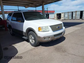 2003 Ford Expedition Eddie Bauer with VIN 1FMEU17L23LA08390, listed as a IAAI auction lot 42129320 with 227,816 mi miles. Bid and sale history available at carsss.com. Image 1.