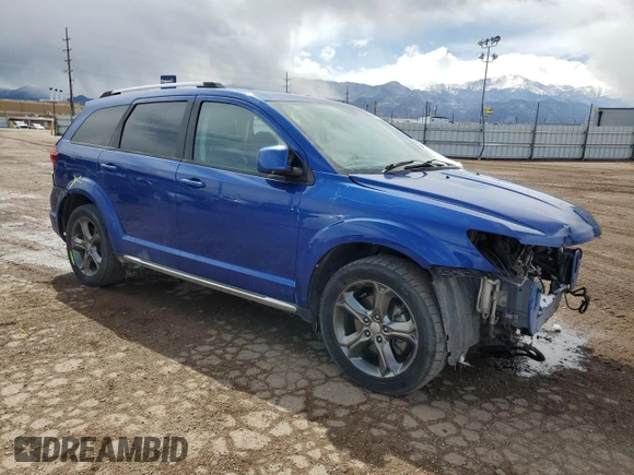 2015 Dodge Journey Crossroad z VIN 3C4PDDGG7FT677491, wystawiony jako Copart lot #49511465 z przebiegiem 150 298 mil mil oraz Szkoda całkowita • Salvage title. Historia ofert i sprzedaży dostępna na DreamBid. Obrazek 4.