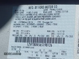 2006 Ford Mustang Standard with VIN 1ZVFT80N565198126, listed as a IAAI auction lot 41946052 with 159,915 mi miles. Bid and sale history available at carsss.com. Image 9.