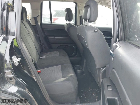 2012 Jeep Compass Latitude with VIN 1C4NJDEB2CD638820, listed as a IAAI auction lot 41421506 with 118,272 mi miles. Bid and sale history available at carsss.com. Image 8.