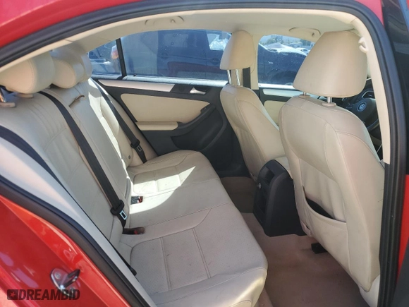 2014 Volkswagen Jetta Sedan SE w/Connectivity with VIN 3VWB07AJ0EM295577, listed as a Copart auction lot 49915785 with 86,784 mi miles and Salvage Title. Bid and sale history available at carsss.com. Image 10.