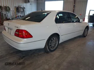 2002 Lexus LS 430 z VIN JTHBN30F120065022, wystawiony jako IAAI lot #42190592 z przebiegiem 199 874 mil mil oraz . Historia ofert i sprzedaży dostępna na DreamBid. Obrazek 4.