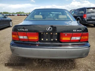 1998 Lexus ES 300 with VIN JT8BF28G3W0144816, listed as a Copart auction lot 61594275 with 179,342 mi miles and Clean title. Bid and sale history available at DreamBid. Image 6.