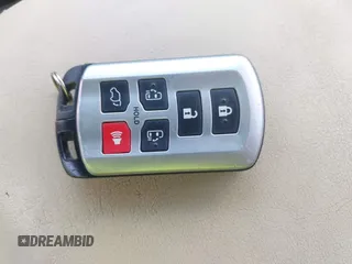 2020 Toyota Sienna XLE Auto Access Seat z VIN 5TDYZ3DC5LS029364, wystawiony jako IAAI lot #42255235 z przebiegiem 44 798 mil mil oraz . Historia ofert i sprzedaży dostępna na DreamBid. Obrazek 11.