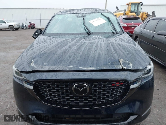 2022 Mazda CX-5 2.5 Turbo with VIN JM3KFBAY8N0635618, listed as a IAAI auction lot 41199038 with Not Provided miles and . Bid and sale history available at carsss.com. Image 12.