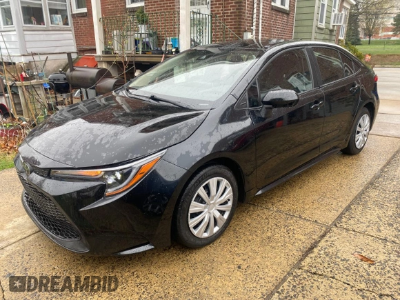2020 Toyota Corolla LE with VIN 5YFEPRAE7LP104608, listed as a Copart auction lot 52358585 with 48,825 mi miles and Clean Title. Bid and sale history available at DreamBid. Image 2.