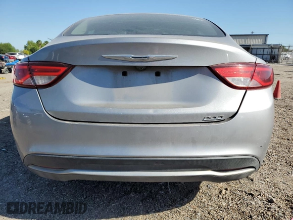 2015 Chrysler 200 Limited z VIN 1C3CCCAB7FN635187, wystawiony jako Copart lot #51993375 z przebiegiem 166 001 mil mil oraz Szkoda całkowita • Salvage title. Historia ofert i sprzedaży dostępna na DreamBid. Obrazek 6.