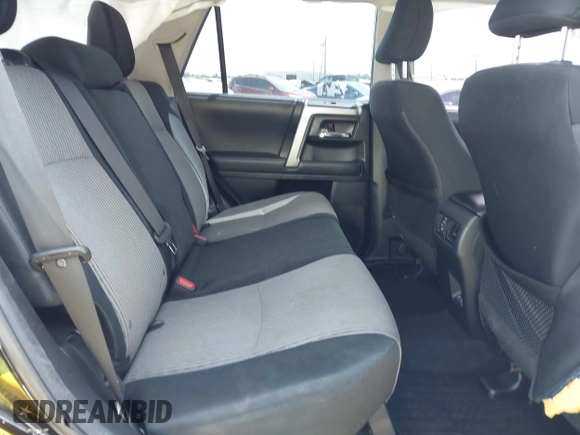 2021 Toyota 4Runner SR5 с VIN JTEEU5JR0M5230906, выставлен на аукционе IAAI как лот 42000905 с пробегом 249 010 миль миль и . История ставок и продаж доступна на DreamBid. Изображение 8.