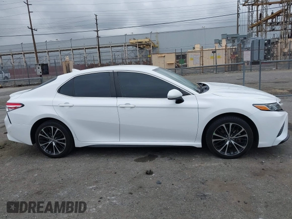 2020 Toyota Camry SE z VIN 4T1G11AKXLU917862, wystawiony jako IAAI lot #42057817 z przebiegiem 45 462 mil mil oraz . Historia ofert i sprzedaży dostępna na DreamBid. Obrazek 13.