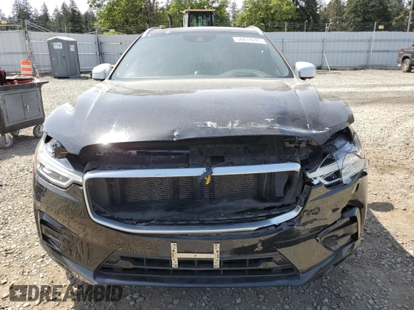 2018 Volvo XC60 R-Design z VIN YV4A22RM8J1000966, wystawiony jako Copart lot #56019245 z przebiegiem 69 195 mil mil oraz Szkoda całkowita • Salvage title. Historia ofert i sprzedaży dostępna na DreamBid. Obrazek 5.