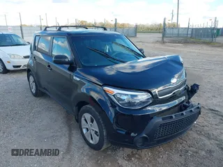 2015 Kia Soul z VIN KNDJN2A21F7126885, wystawiony jako IAAI lot #38411087 z przebiegiem 181 239 mil mil oraz . Historia ofert i sprzedaży dostępna na DreamBid. Obrazek 1.