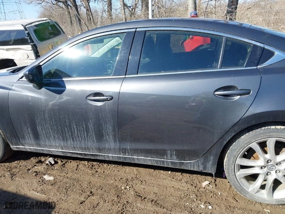 2014 Mazda Mazda6 i Touring with VIN JM1GJ1V63E1147218, listed as a IAAI auction lot 41649387 with 124,314 mi miles. Bid and sale history available at carsss.com. Image 14.
