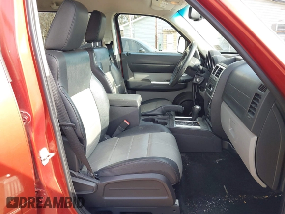 2007 Dodge Nitro SLT with VIN 1D8GU58K37W720763, listed as a IAAI auction lot 41821791 with 115,205 mi miles and . Bid and sale history available at DreamBid. Image 5.