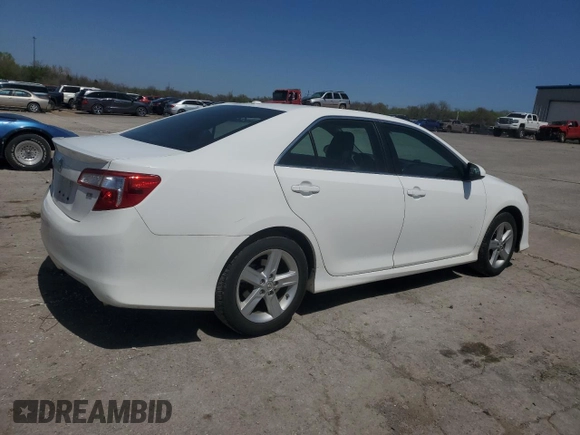2014 Toyota Camry L with VIN 4T1BF1FK2EU787759, listed as a Copart auction lot 52048225 with 93,047 mi miles and Salvage Title. Bid and sale history available at carsss.com. Image 3.