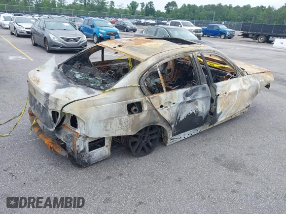 2006 BMW 3 Series 325i with VIN WBAVB13566KX36027, listed as a IAAI auction lot 42346326 with Not provided miles and . Bid and sale history available at DreamBid. Image 4.