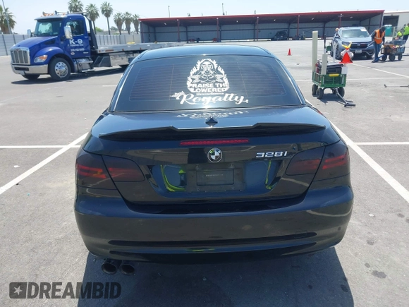 2011 BMW 3 Series 328i z VIN WBADW7C58BE544829, wystawiony jako IAAI lot #42244717 z przebiegiem 248 714 mil mil oraz . Historia ofert i sprzedaży dostępna na DreamBid. Obrazek 17.