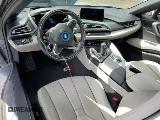 2015 BMW i8 z VIN WBY2Z2C55FV391061, wystawiony jako Copart lot #67933554 z przebiegiem 28 047 mil mil oraz Szkoda całkowita • Salvage title. Historia ofert i sprzedaży dostępna na DreamBid. Obrazek 8.
