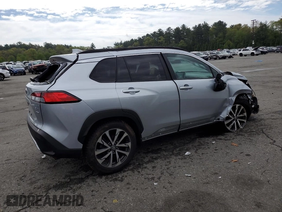 2022 Toyota Corolla Cross XLE with VIN 7MUDAABG2NV009663, listed as a Copart auction lot 55945735 with 59,473 mi miles and Salvage title. Bid and sale history available at DreamBid. Image 3.