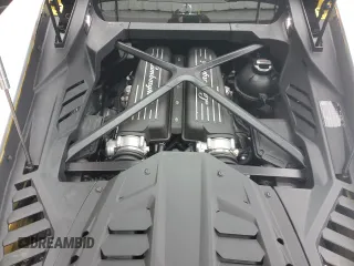 2020 Lamborghini Huracan z VIN ZHWUF5ZF6LLA14566, wystawiony jako Copart lot #84107514 z przebiegiem 10 503 mil mil oraz Szkody całkowita. Historia ofert i sprzedaży dostępna na DreamBid. Obrazek 12.