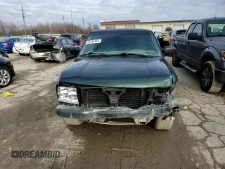 2001 GMC Sonoma SLS 1SG z VIN 1GTCS19W318247147, wystawiony jako Copart lot #83135464 z przebiegiem 292 056 mil mil oraz Szkody całkowita. Historia ofert i sprzedaży dostępna na DreamBid. Obrazek 11.