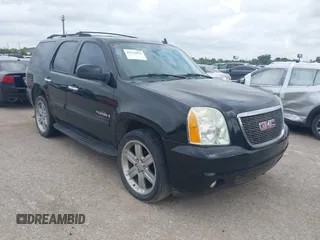 2007 GMC Yukon SLE with VIN 1GKFC13J87R157944, listed as a IAAI auction lot 42135875 with 260,587 mi miles and . Bid and sale history available at DreamBid. Image 1.