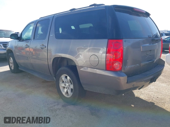 2013 GMC Yukon XL SLT z VIN 1GKS2KE70DR303872, wystawiony jako IAAI lot #41659911 z przebiegiem 199 202 mil mil oraz . Historia ofert i sprzedaży dostępna na DreamBid. Obrazek 3.