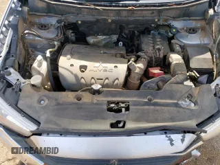 2017 Mitsubishi Outlander ES z VIN JA4AP3AUXHZ065264, wystawiony jako Copart lot #62930545 z przebiegiem 242 011 mil mil oraz Szkoda całkowita • Salvage title. Historia ofert i sprzedaży dostępna na DreamBid. Obrazek 12.