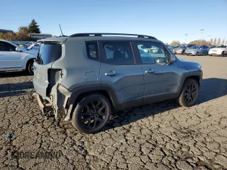 2018 Jeep Renegade Latitude with VIN ZACCJABH8JPH87570, listed as a Copart auction lot 82683804 with 68,273 mi miles and Salvage title. Bid and sale history available at DreamBid. Image 3.