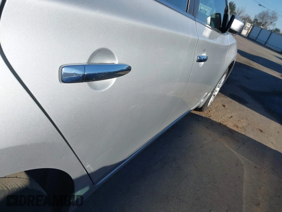 2014 Nissan Sentra S with VIN 3N1AB7AP9EY233961, listed as a IAAI auction lot 41305879 with 89,274 mi miles and . Bid and sale history available at DreamBid. Image 16.