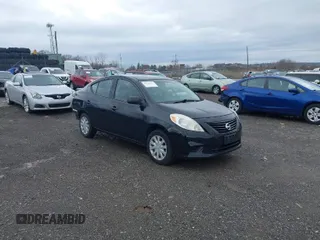 2014 Nissan Versa SV with VIN 3N1CN7AP5EL854787, listed as a IAAI auction lot 41713291 with 93,329 mi miles. Bid and sale history available at carsss.com. Image 1.