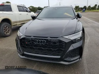 2021 Audi RS Q8 z VIN WU1ARBF11MD029420, wystawiony jako Copart lot #73844124 z przebiegiem Nie podano mil oraz Nie do naprawy. Historia ofert i sprzedaży dostępna na DreamBid. Obrazek 5.