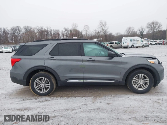 2024 Ford Explorer XLT with VIN 1FMSK8DH8RGA37881, listed as a IAAI auction lot 41187864 with 7,492 mi miles. Bid and sale history available at carsss.com. Image 13.
