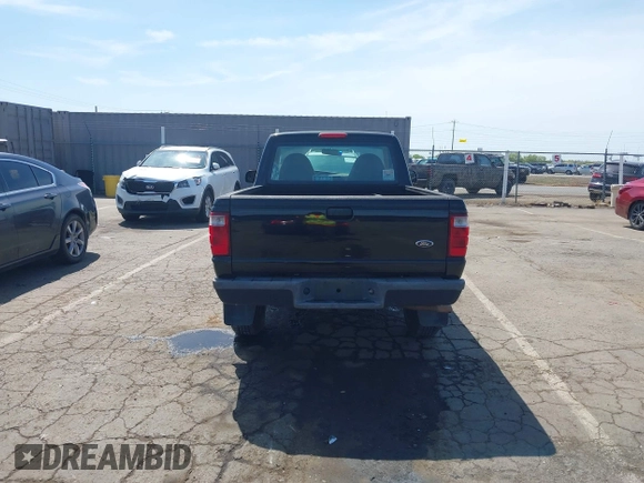 2002 Ford Ranger XL z VIN 1FTYR10U92PA46521, wystawiony jako IAAI lot #42158682 z przebiegiem 132 436 mil mil oraz . Historia ofert i sprzedaży dostępna na DreamBid. Obrazek 17.