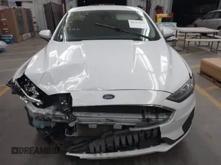 2020 Ford Fusion SE with VIN 3FA6P0H70LR155777, listed as a IAAI auction lot 41719123 with 61,531 mi miles. Bid and sale history available at carsss.com. Image 11.