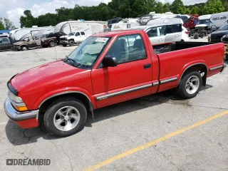 1998 Chevrolet S-10 with VIN 1GCCS14X7WK254161, listed as a Copart auction lot 55741164 with 91,705 mi miles and Salvage Title. Bid and sale history available at carsss.com. Image 1.