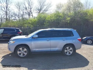 2008 Toyota Highlander Limited with VIN JTEES42A382041540, listed as a IAAI auction lot 41964446 with 235,914 mi miles. Bid and sale history available at carsss.com. Image 14.