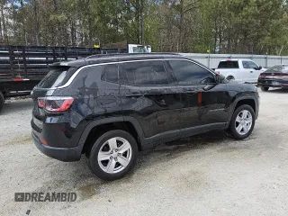 2022 Jeep Compass Latitude with VIN 3C4NJDBB6NT230564, listed as a Copart auction lot 47173935 with 50,362 mi miles and Clean Title. Bid and sale history available at DreamBid. Image 3.