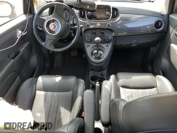 2017 FIAT 500 Lounge z VIN 3C3CFFCR9HT671517, wystawiony jako Copart lot #53749195 z przebiegiem Nie podano mil oraz Szkoda całkowita • Salvage title. Historia ofert i sprzedaży dostępna na DreamBid. Obrazek 8.