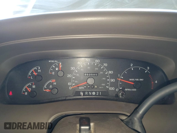 2001 Ford Excursion Limited с VIN 1FMSU43F71EA23909, выставлен на аукционе Copart как лот 49962255 с пробегом 252 585 миль миль и Списание • Salvage title. История ставок и продаж доступна на DreamBid. Изображение 9.