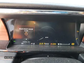 2020 Lincoln Navigator Reserve z VIN 5LMJJ3LT1LEL14362, wystawiony jako Copart lot #54238725 z przebiegiem 54 026 mil mil oraz Szkody całkowita. Historia ofert i sprzedaży dostępna na DreamBid. Obrazek 9.
